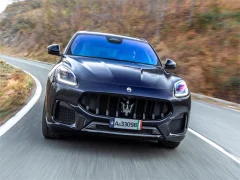 Oyunu Maserati Grecale Puzzle çevrimiçi