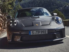 Oyunu Porsche 911 GT3 Touring Slide çevrimiçi