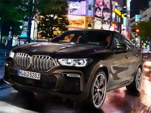 Oyunu BMW X6 M50I çevrimiçi