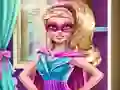 Oyunu Superhero Doll Closet çevrimiçi