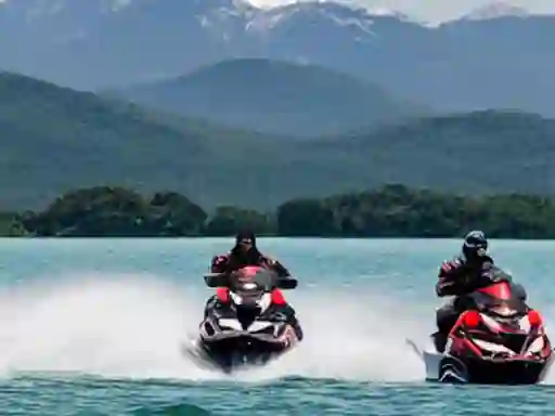 Oyunu Jetski Racing World çevrimiçi