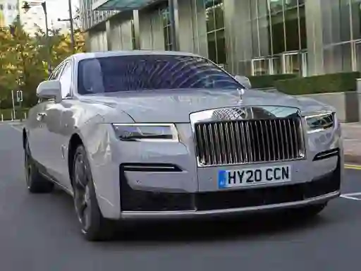 Oyunu Rolls-Roycs Ghost Slide çevrimiçi