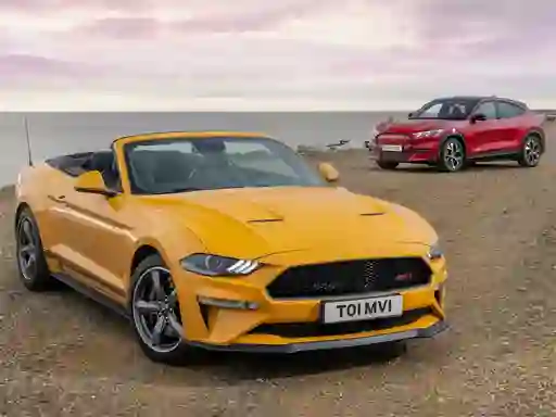 Oyunu Ford Mustang California Special Slide çevrimiçi