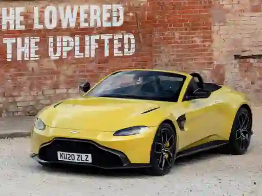 Oyunu Aston Martin Vantage Roadster çevrimiçi