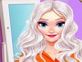 Oyunu Eliza & Annie Puf Kol Giydirme  çevrimiçi